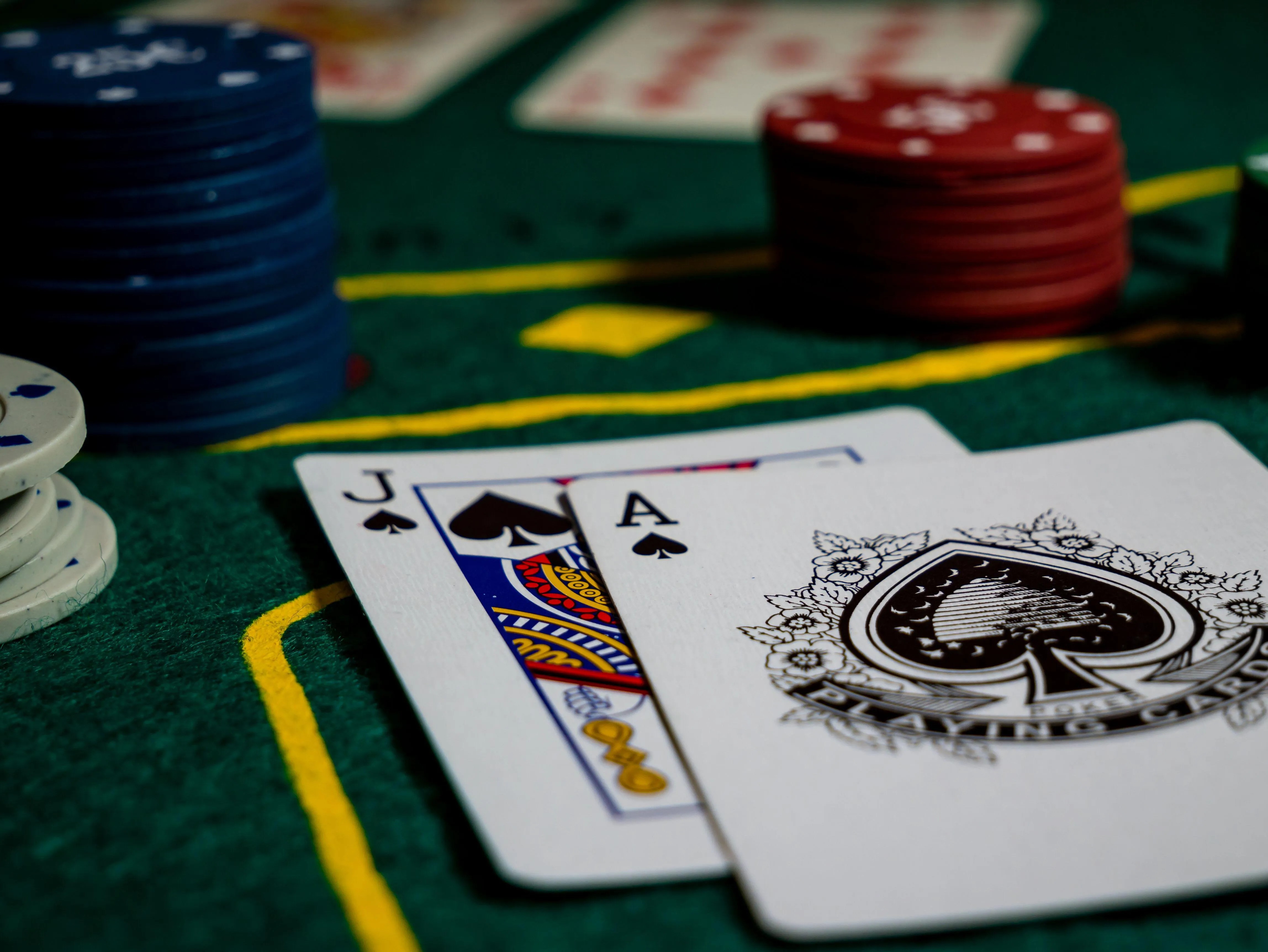 Blackjack înseamnă mai mult decât strategia de bază